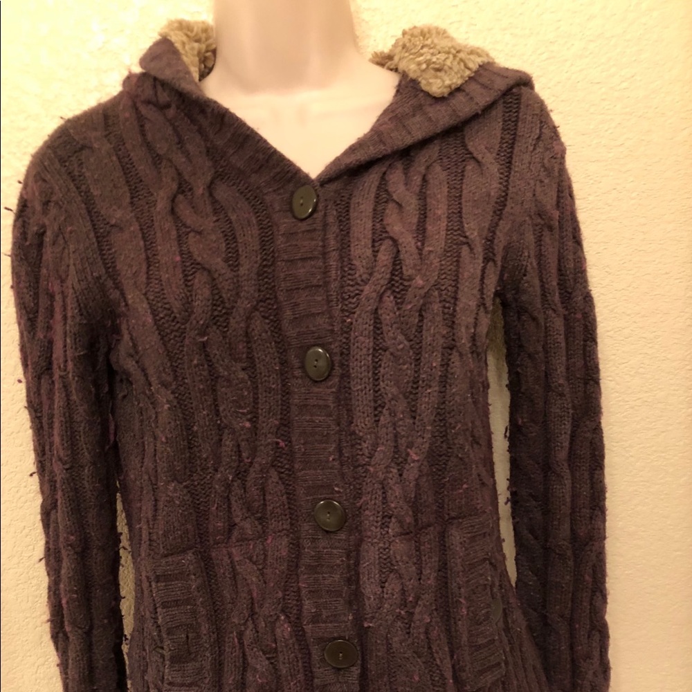 Gap Sweater